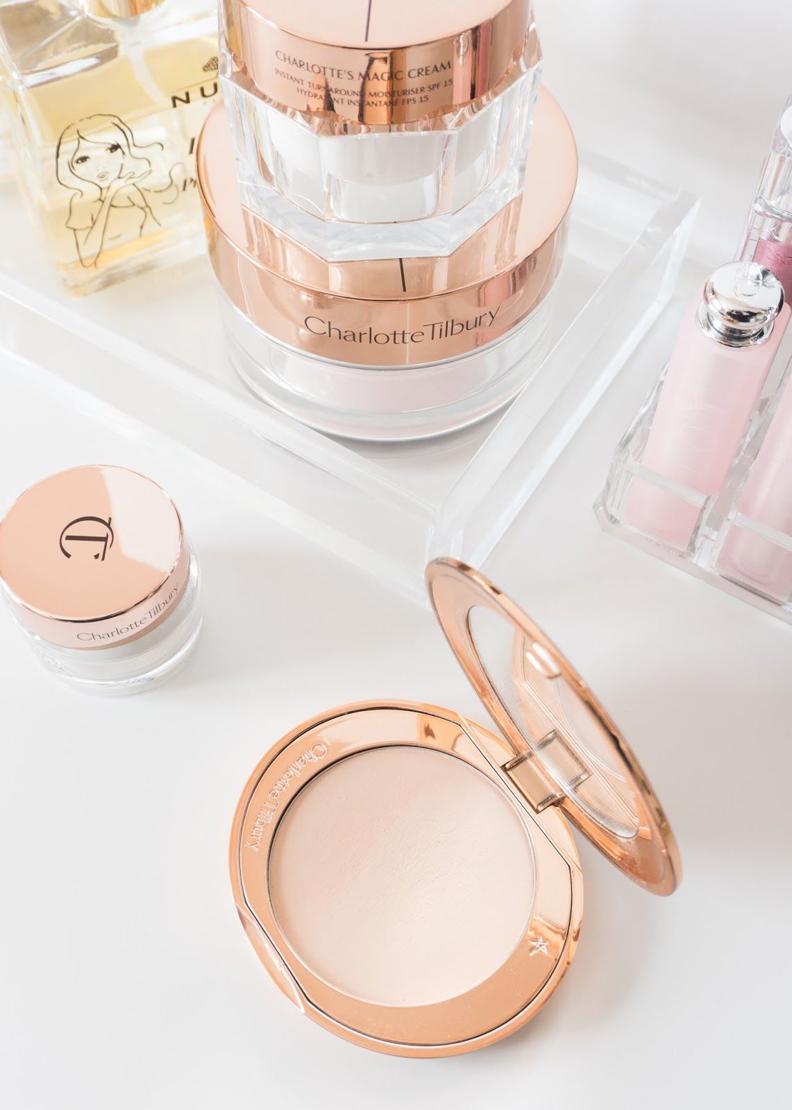 Пудра Charlotte Tilbury Airbrush Flawless Finish Skin-Perfecting Micro-Powder, 8гр, 1 fair