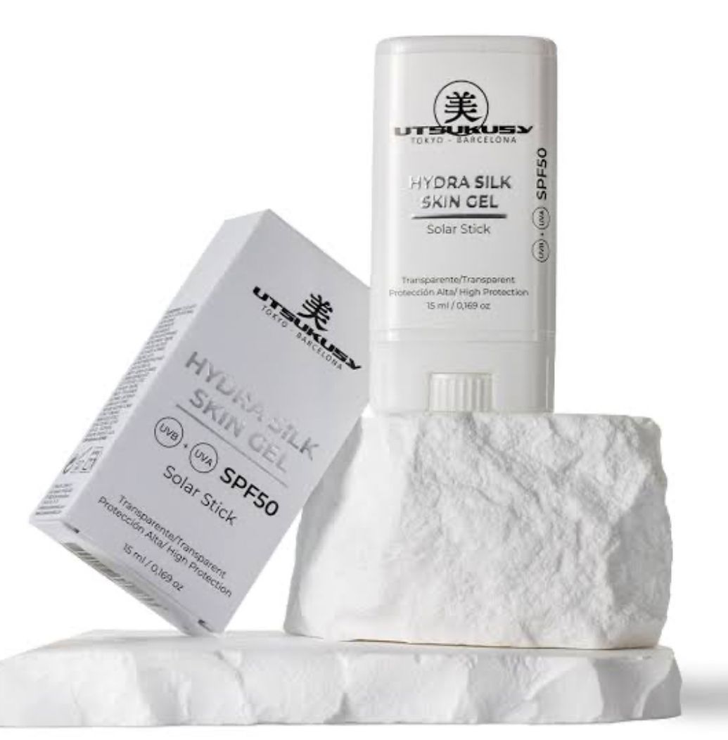 Прозрачный солнцезащитный сток для лица и тела Utsukusy Hydra Silk Skin Gel Stick SPF 50, 15мл