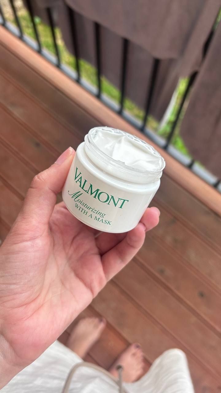 Увлажняющая маска для кожи лица Valmont Moisturizing With A Mask