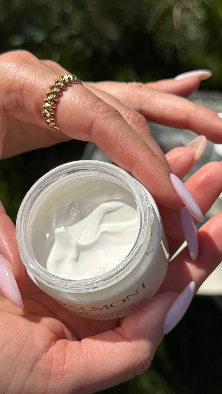Увлажняющая маска для кожи лица Valmont Moisturizing With A Mask