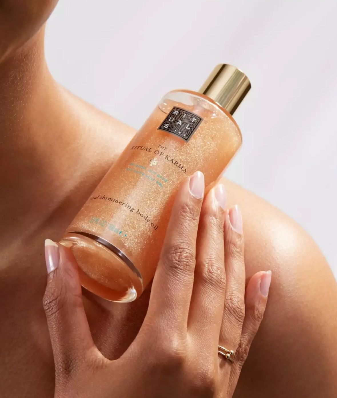 Олія для тіла з шимером The Ritual of Karma Shimmering Body Oil