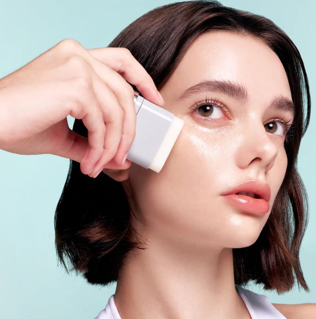 Багато-функціональний бальзам-есенція в стіку з PDRN VT COSMETICS PDRN ESSENCE STICK BALM, 9,5г