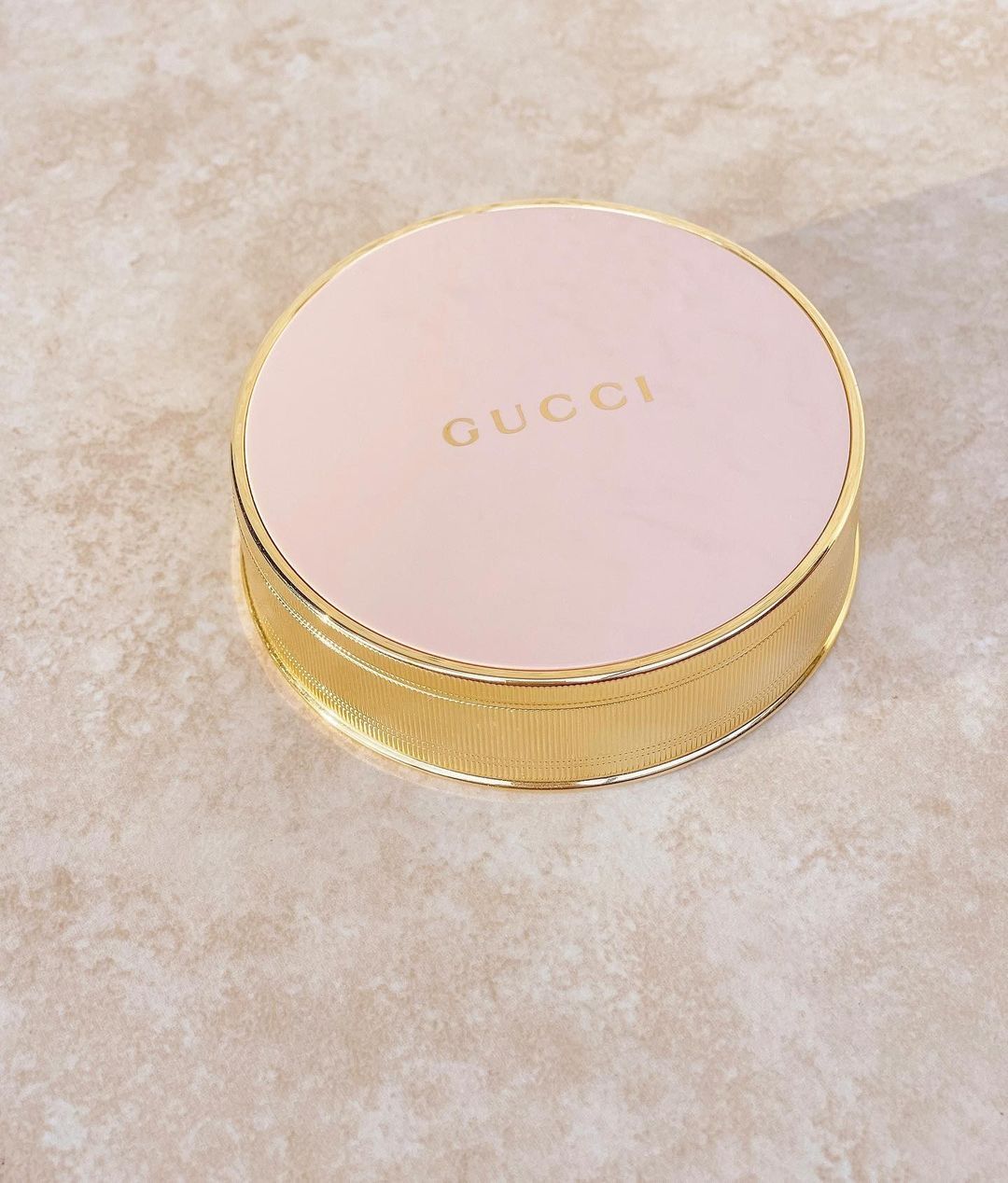 Матирующая пудра для лица De Beauté Mat Naturel GUCCI, 02