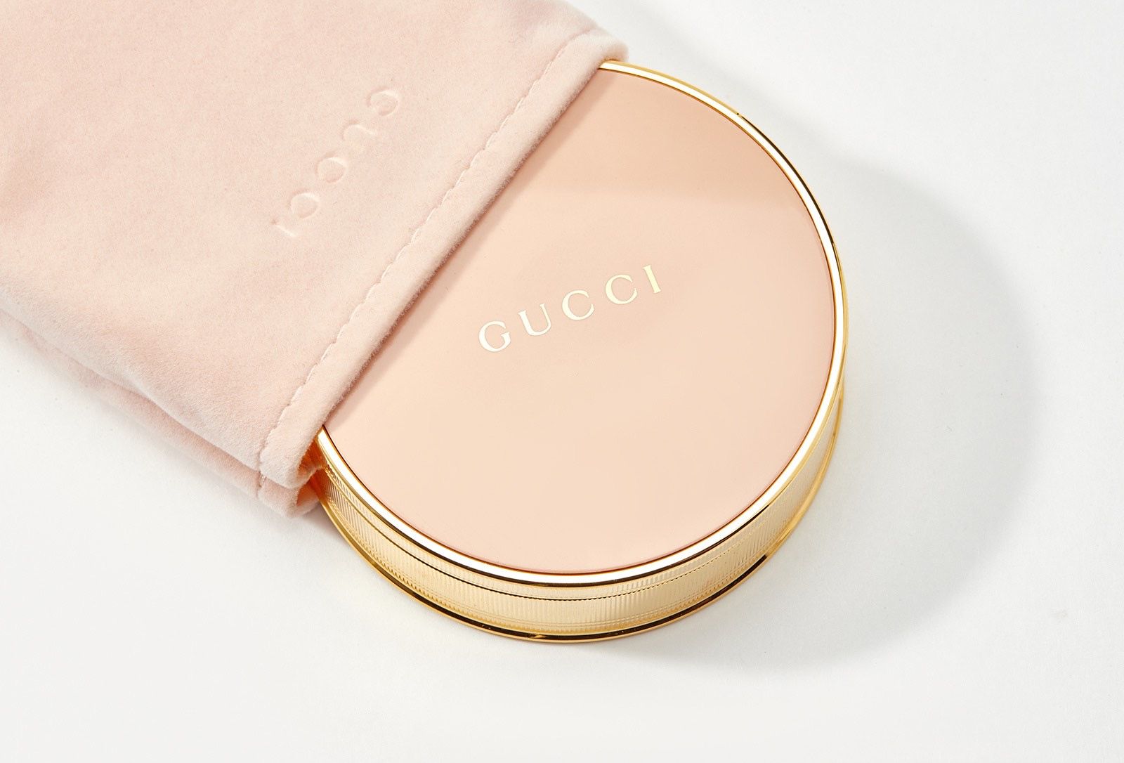 Матирующая пудра для лица De Beauté Mat Naturel GUCCI, 02