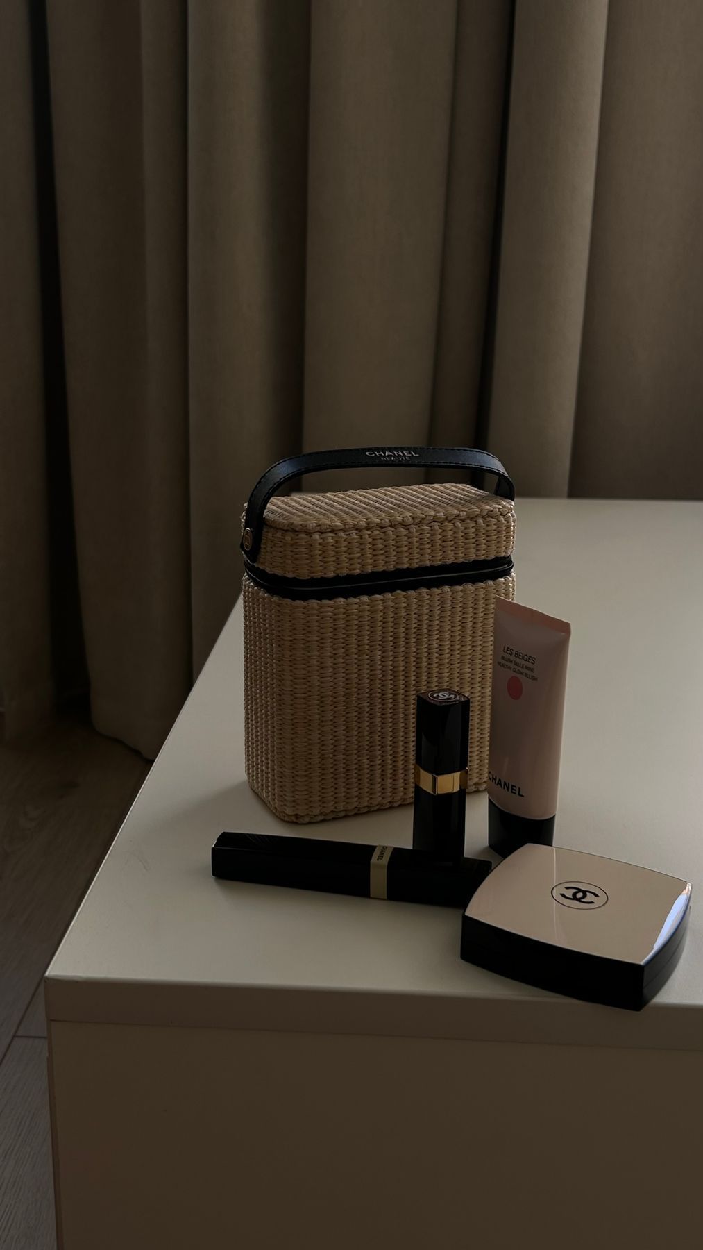 Лимитированный набор CHANEL LES BEIGES Summer Beach Glow Limited Edition Set