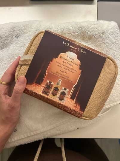 Набор для тела Аюрведа La Sultane de Saba Coffret Voyage sur la