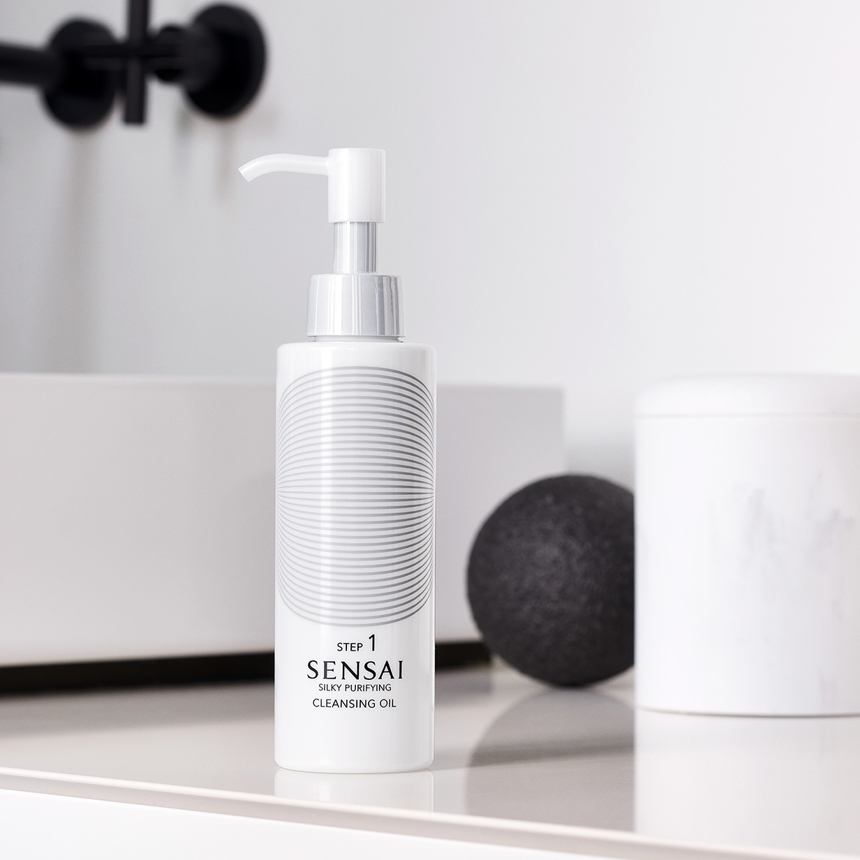 Очищувальна олія Silky Purifying Cleansing Oil Sensai, 150мл