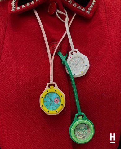 Брелок-часы Audemars Piguet &times; Swatch Watch Keychain