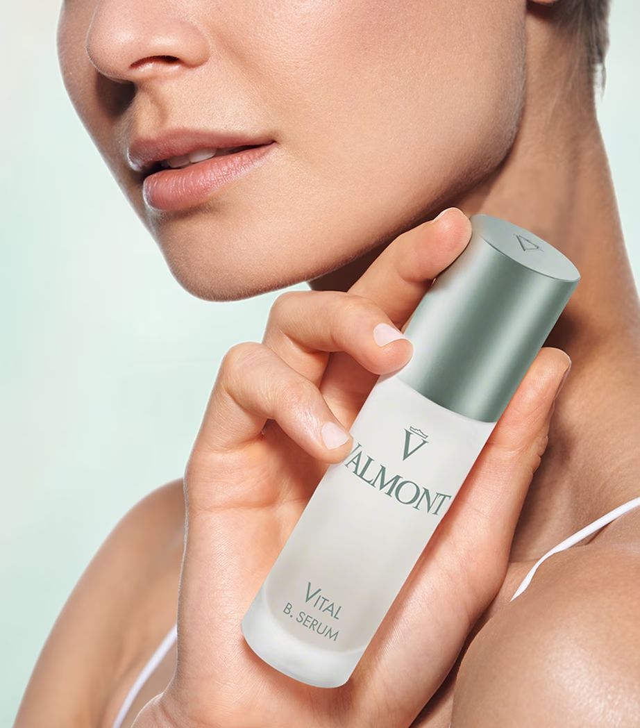 NEW 2025  Ревитализирующая сыворотка для кожи лица Vital B Serum Valmont, 30мл