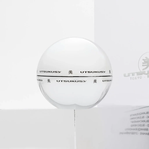 Крем с осветляющим и лифтинг эффектом  PLATINUM UTSUKUSY, 50мл