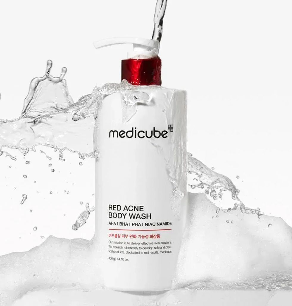 Противовоспалительный гель для душа с кислотами Medicube Red Acne Body Wash, 400мл