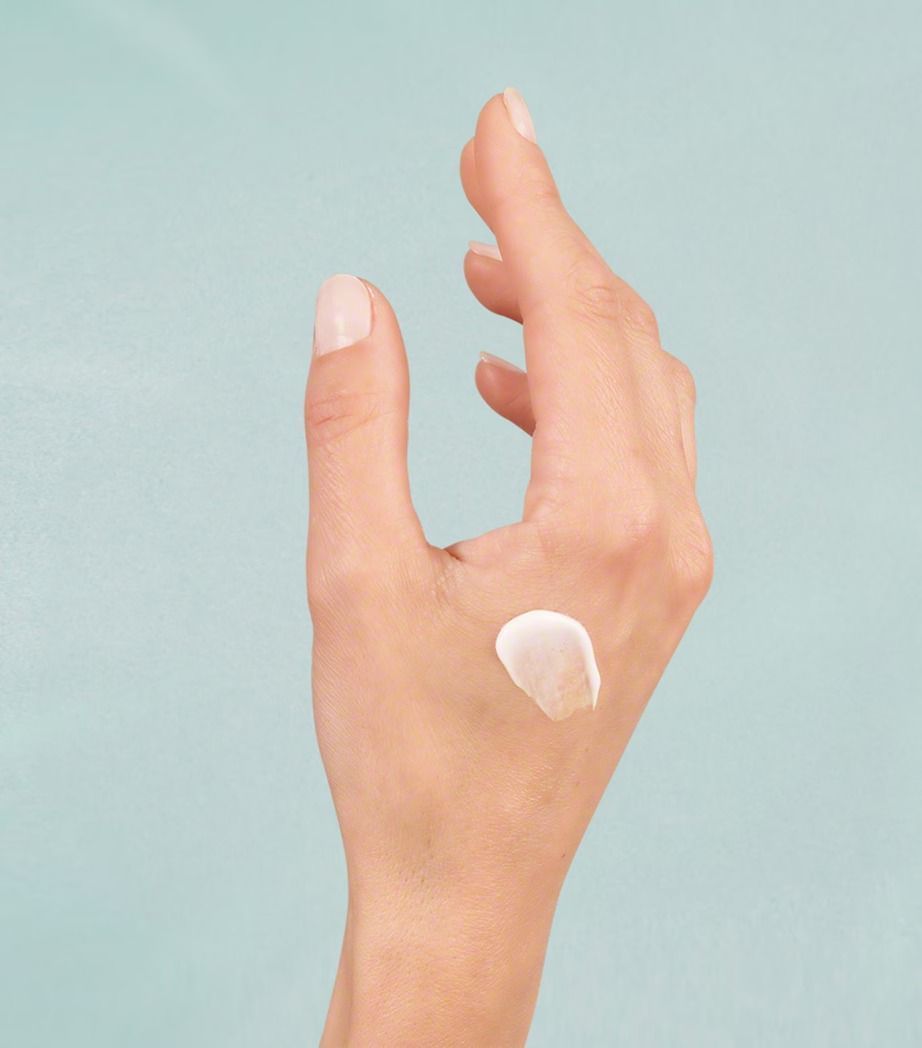 NEW 2025 Ревитализирующий крем для кожи вокруг глаз Vital Contour Cream Valmont, 15мл