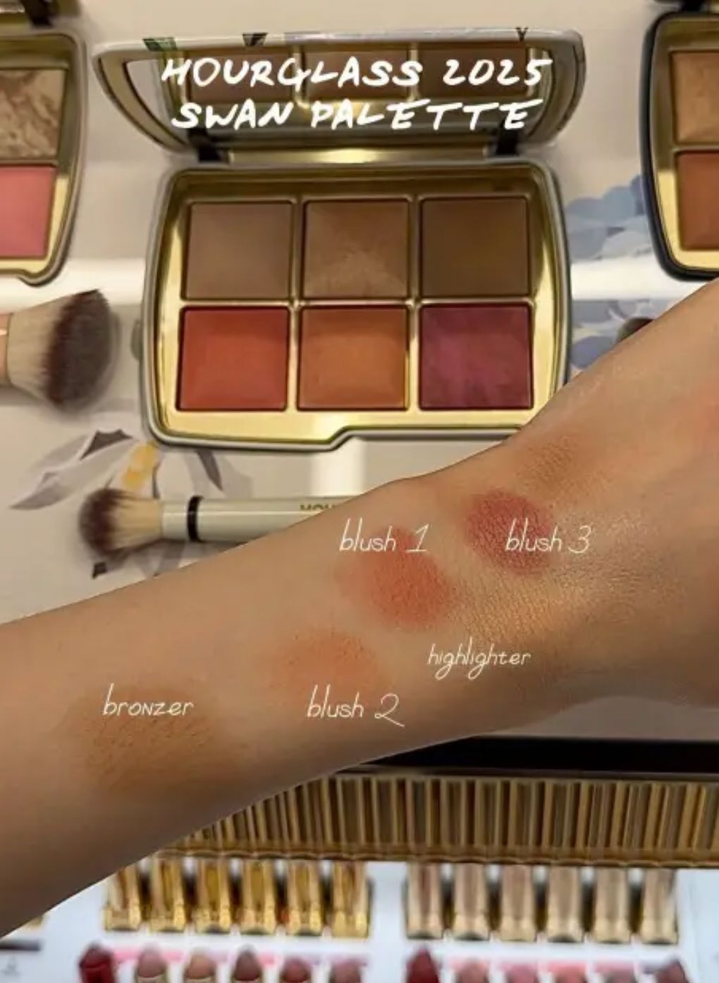 Лимитированная палетка Ambient Lighting Unlocked Swan Palette