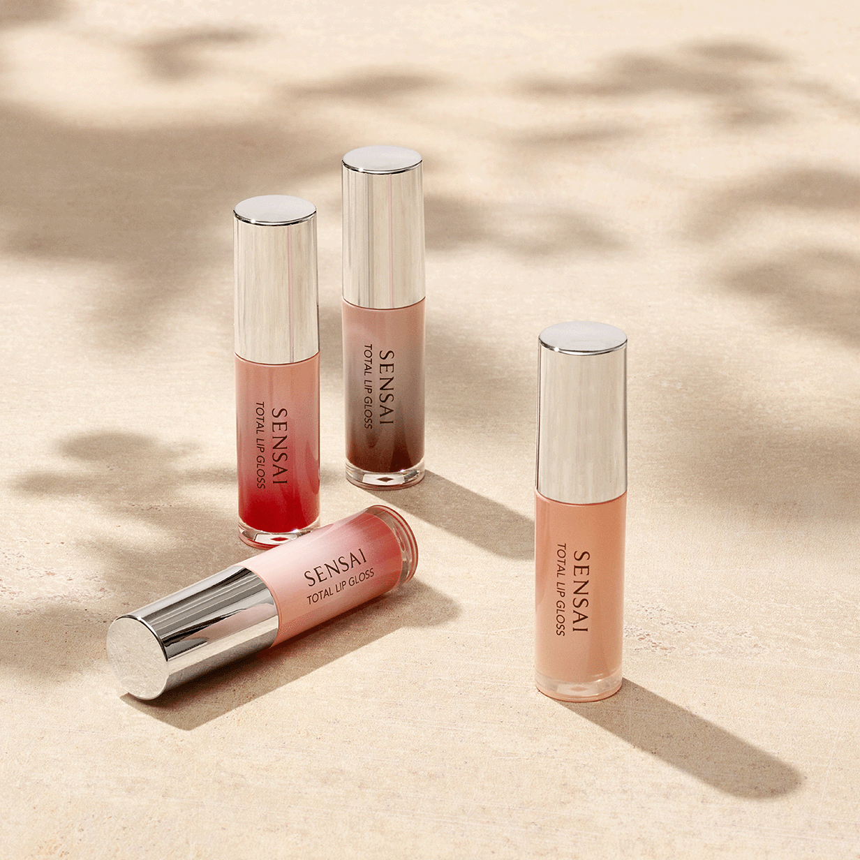 Блеск для губ Total Lip Gloss in Colours Sensai, 4.5ml, 01 Akatsuki Black