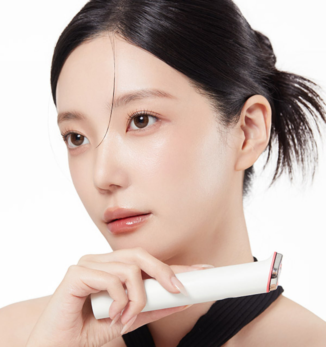 Мини-устройство для домашнего ухода за кожей Medicube AGE-R Booster Pro Mini, White