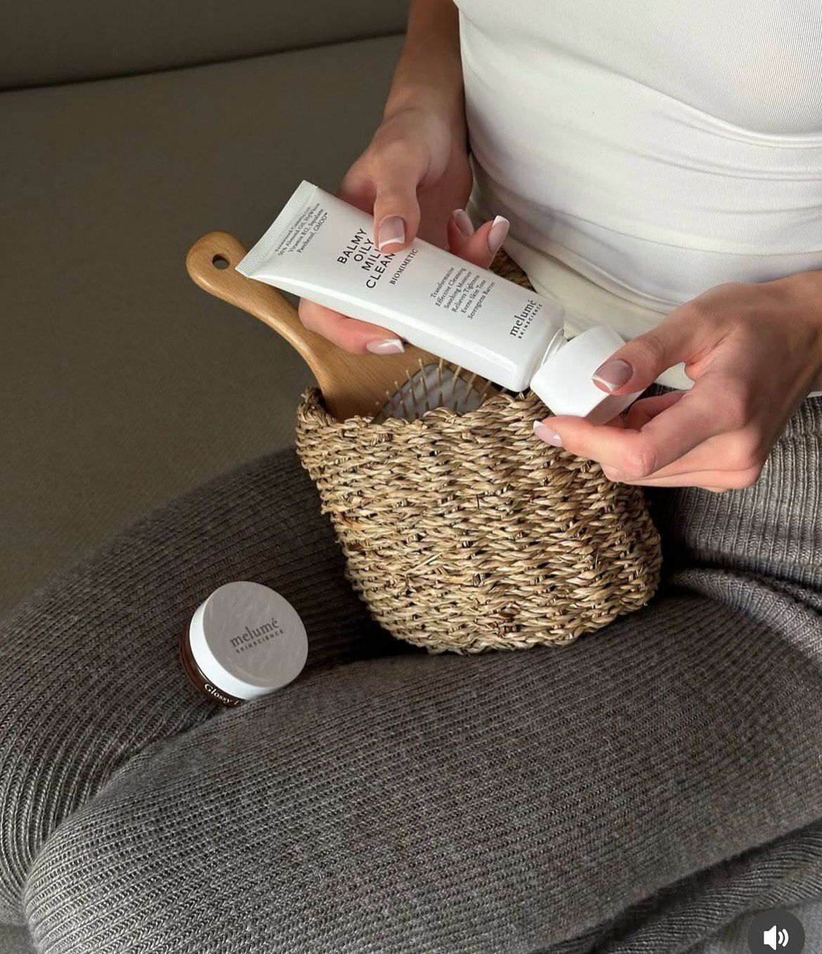 Освежающий увлажняющий бальзам для очищения кожи Balmy Oily Milky Cleanser, 125мл
