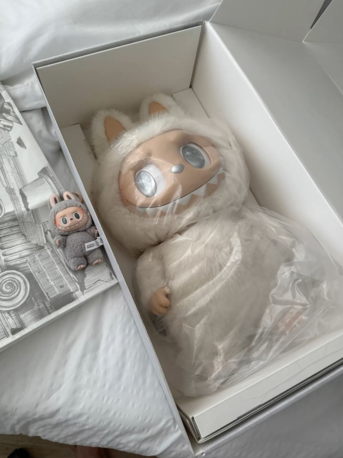 Коллекционная Игрушка Pop Mart The Monsters Labubu Zimomo Angel in Clouds Figure