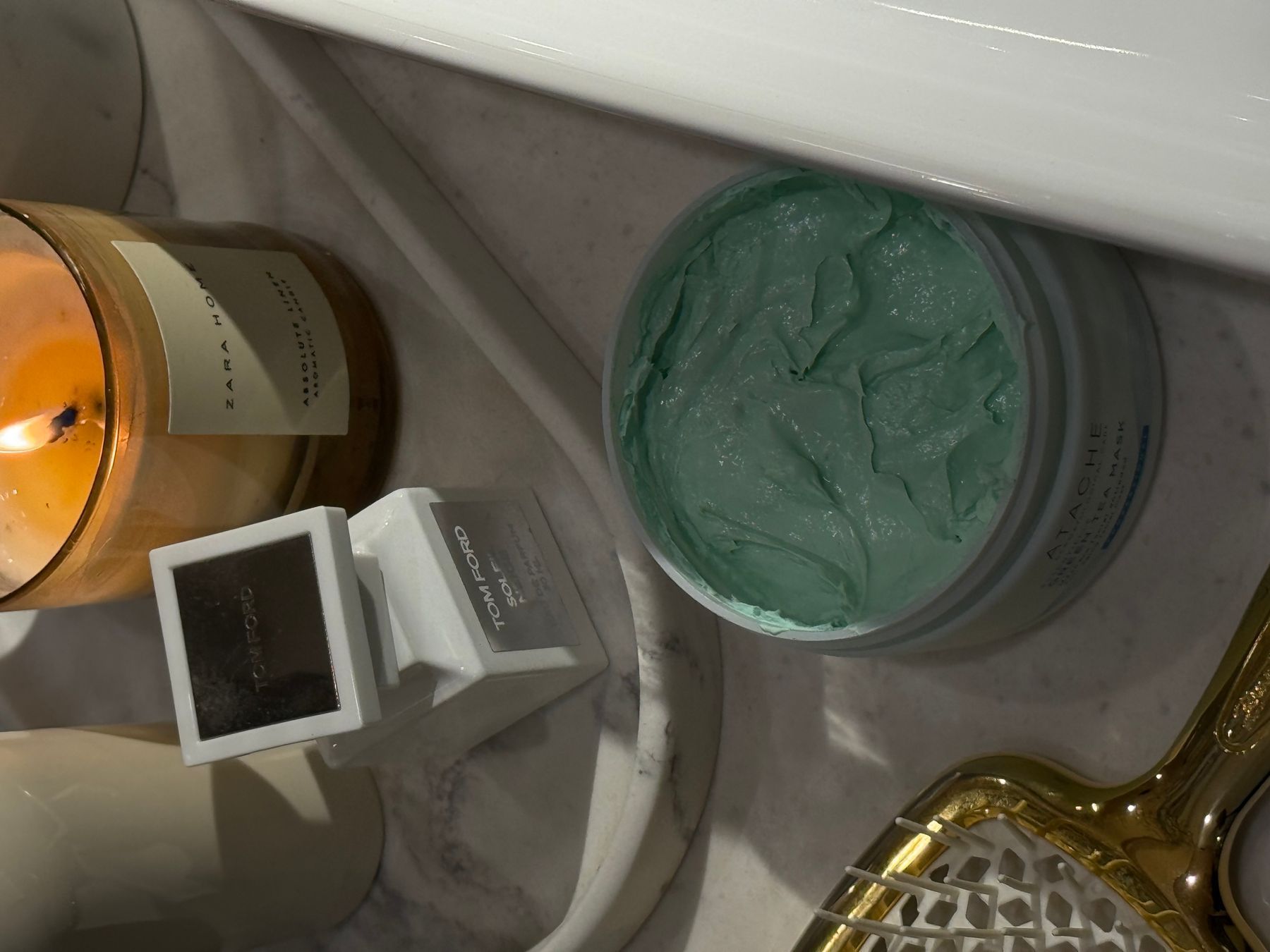 Відновлююча та заспокійлива маска з екстрактом зеленого чаю Essentielle Reafirming Mask Green Tea Atache, 200мл