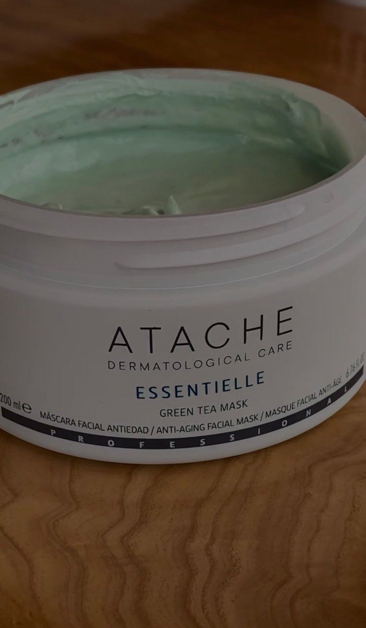 Відновлююча та заспокійлива маска з екстрактом зеленого чаю Essentielle Reafirming Mask Green Tea Atache, 200мл