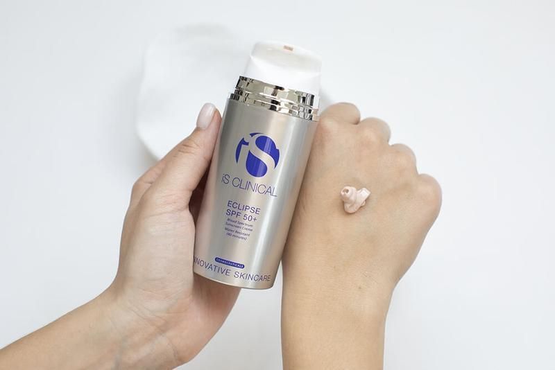 Солнцезащитный крем Eclipse SPF 50+ iS Clinical, 100мл, Clear