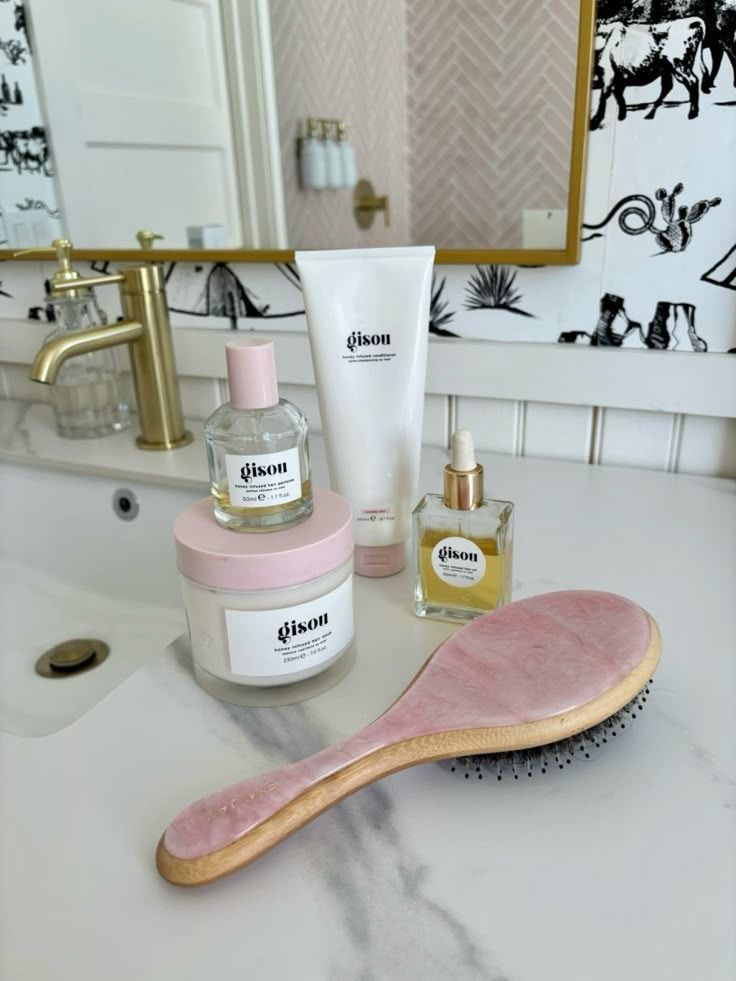 Овальная щетка для волос Flat Brush in Pink Chantilly Emi Jay
