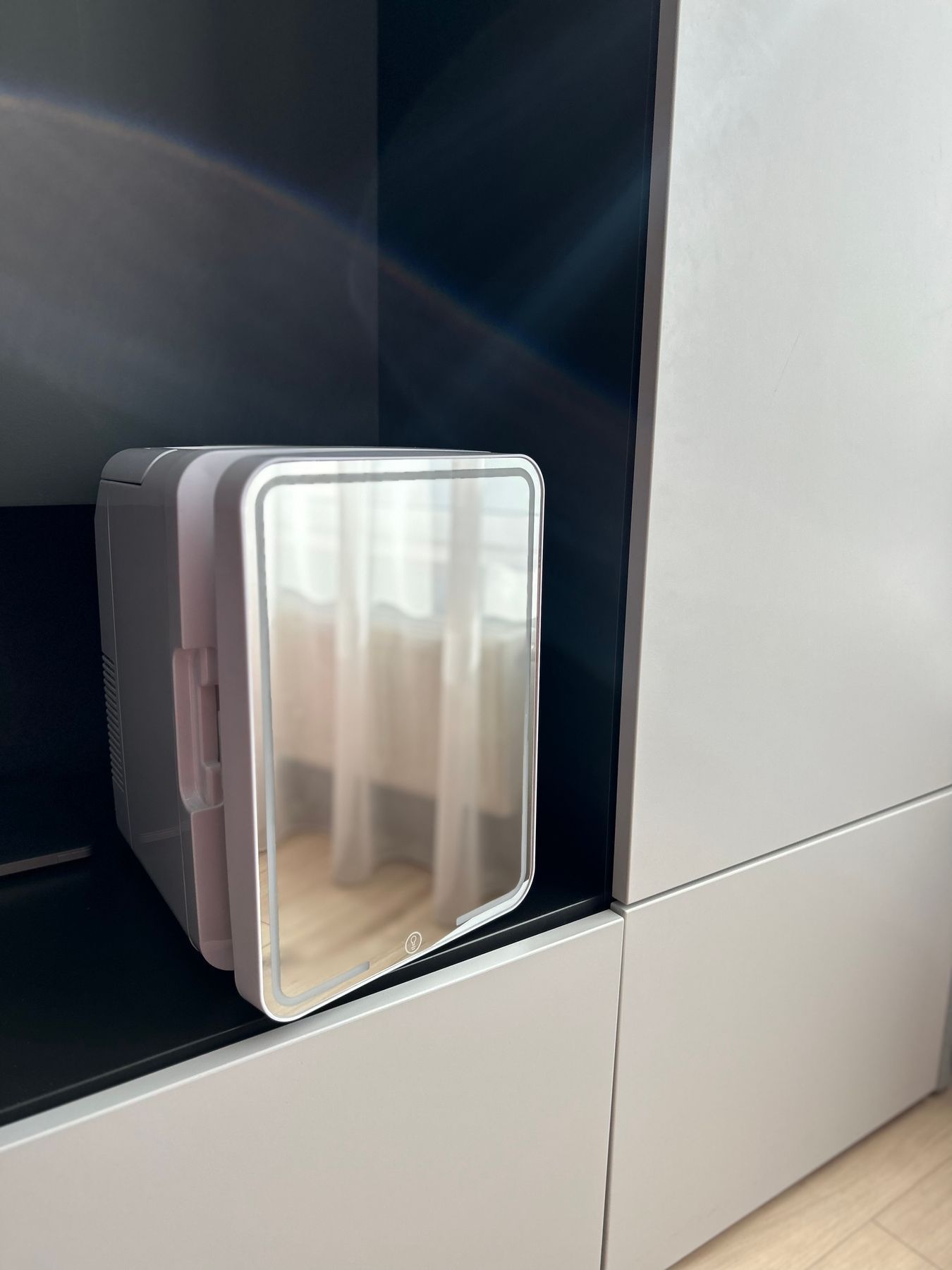 Мини холодильник зеркальный Beauty-fridge, 10л